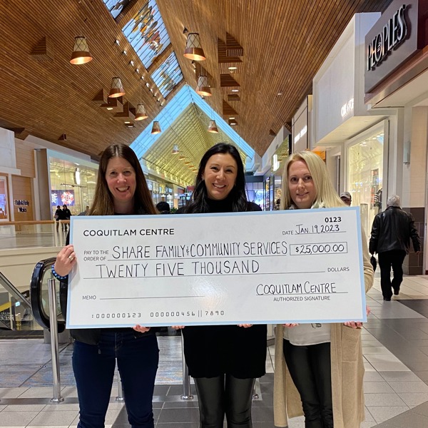 Coquitlam Centre donates $25,000 to SHARE Family & Community Services!